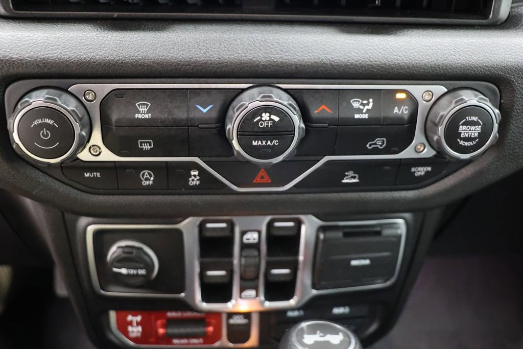 Used 2025 Jeep Wrangler Unlimited Sport AWD/4WD image 25
