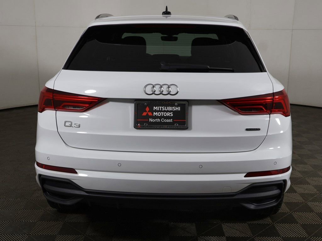 Used 2025 Audi Q3 2.0T Premium image 13