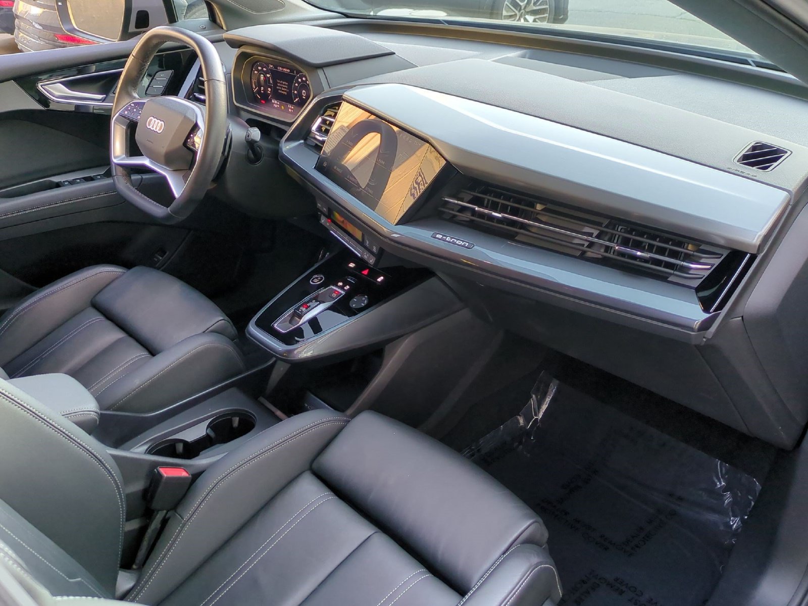 Used 2024 Audi Q4 e-tron Premium w/ Convenience Package AWD/4WD image 21