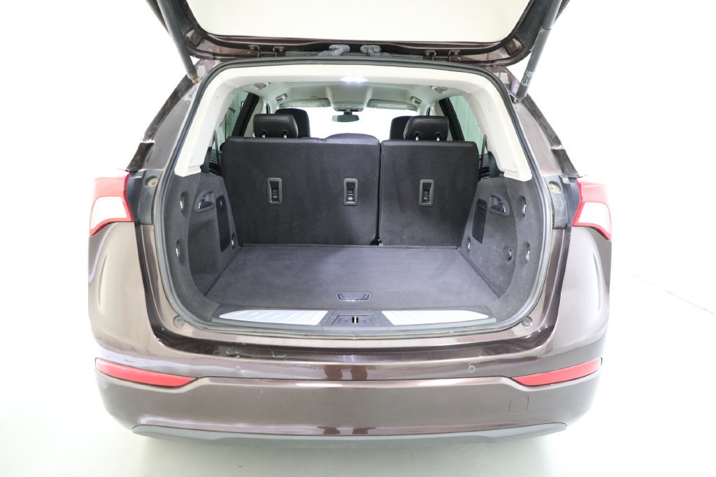 Certified 2020 Buick Envision Essence AWD/4WD image 12