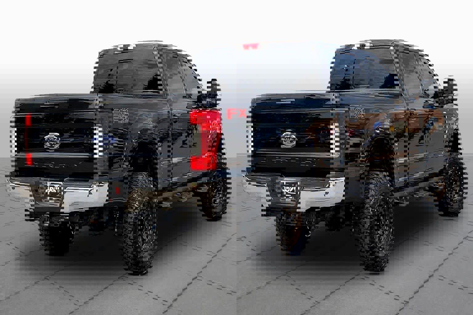 Used 2019 Ford F250 Lariat w/ Lariat Ultimate Package image 13