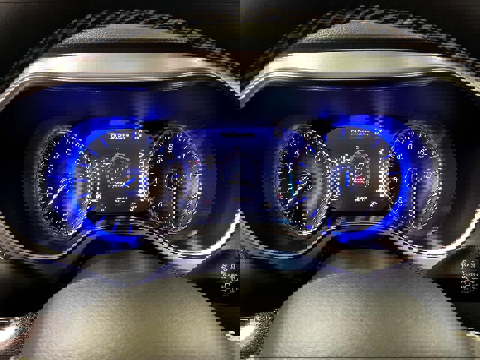 Used 2025 Chrysler Pacifica Limited image 26