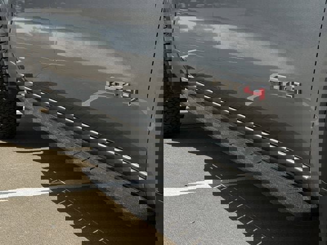 Used 2023 GMC Sierra 1500 AT4 w/ AT4 Premium Package image 11