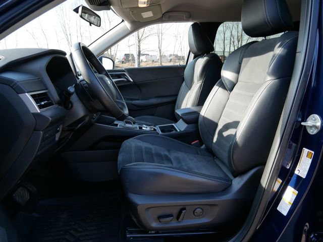 Used 2022 Mitsubishi Outlander SE image 10