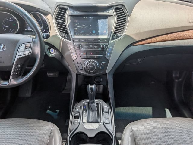 Used 2017 Hyundai Santa Fe Limited AWD/4WD image 7