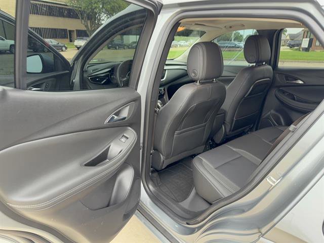 Used 2023 Buick Encore GX Select w/ Experience Buick Package FWD image 9