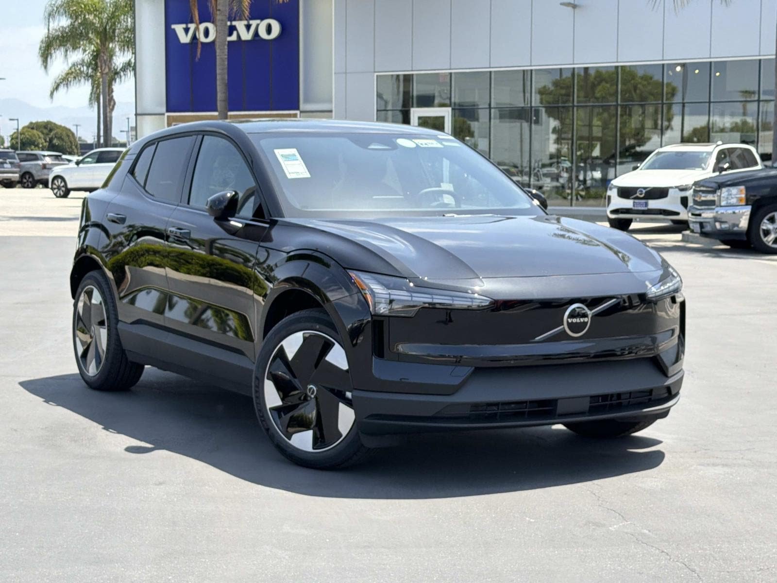 New 2026 Volvo EX30 Plus w/ Climate Package