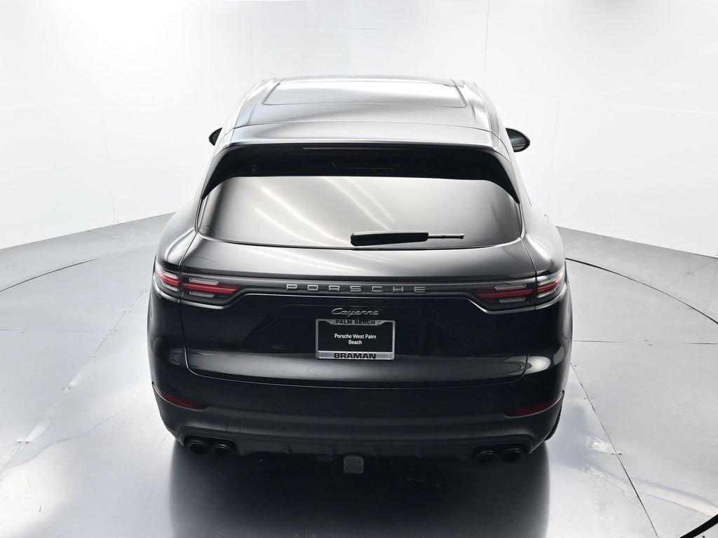 Certified 2023 Porsche Cayenne Platinum Edition image 36