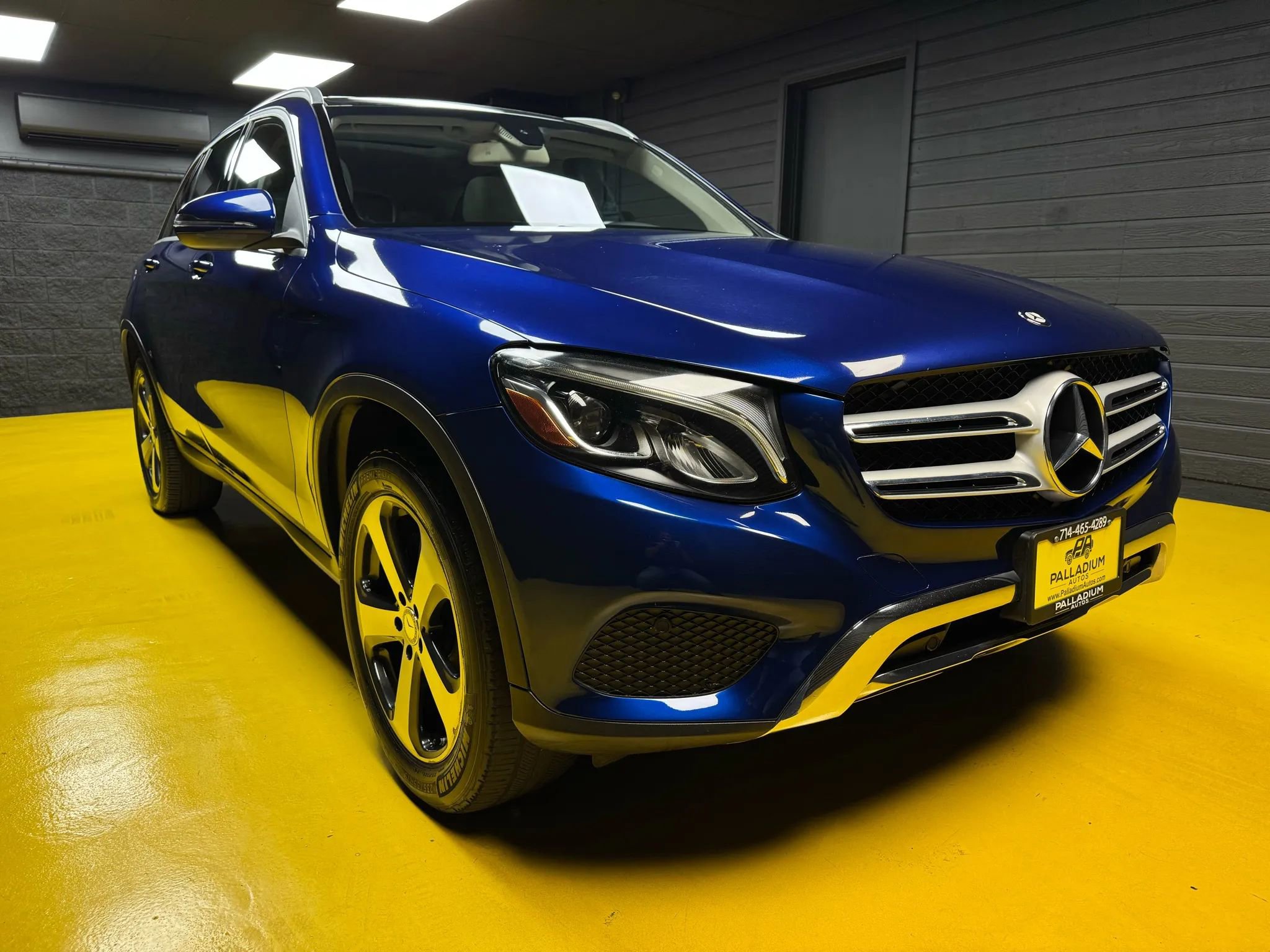 Used 2017 Mercedes-Benz GLC 300 image 3
