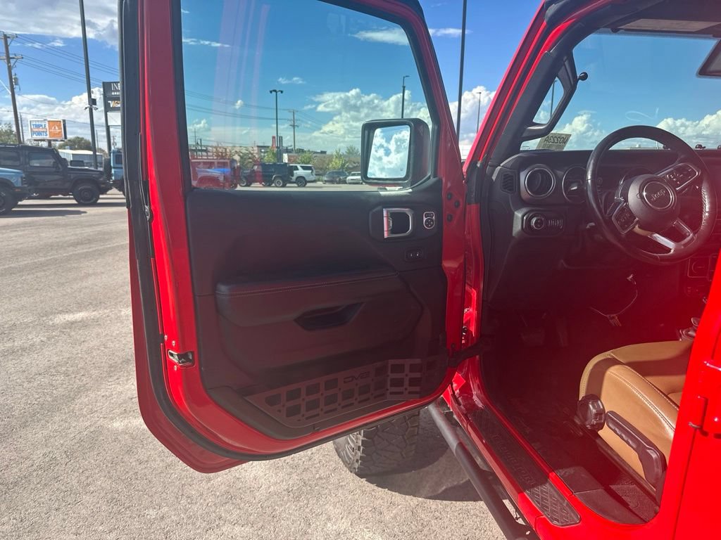 Used 2020 Jeep Gladiator Rubicon AWD/4WD image 16
