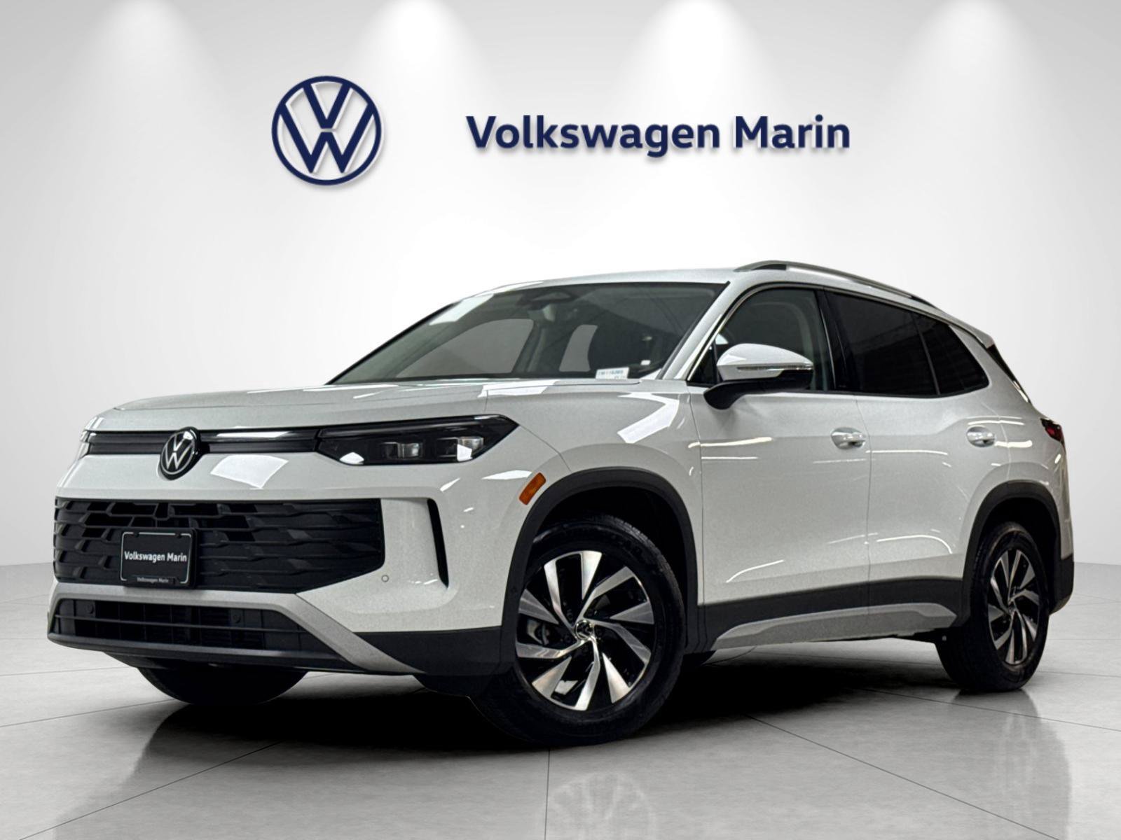 New 2026 Volkswagen Tiguan S FWD image 1