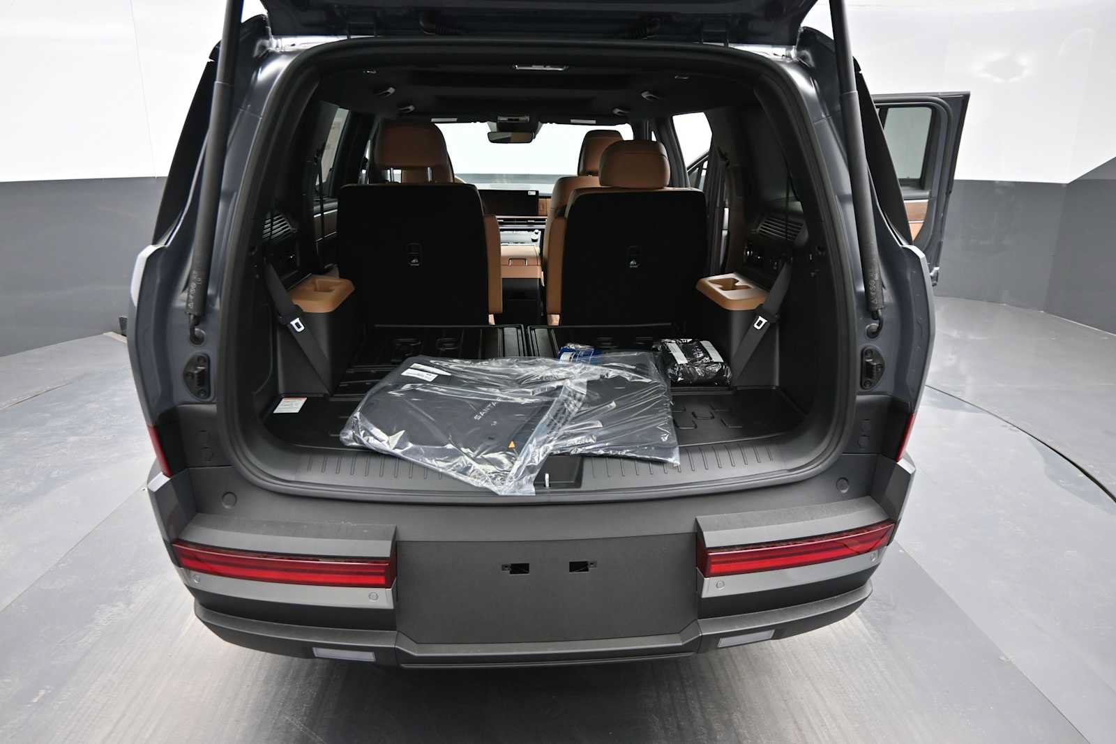 New 2026 Hyundai Santa Fe Limited AWD/4WD image 13