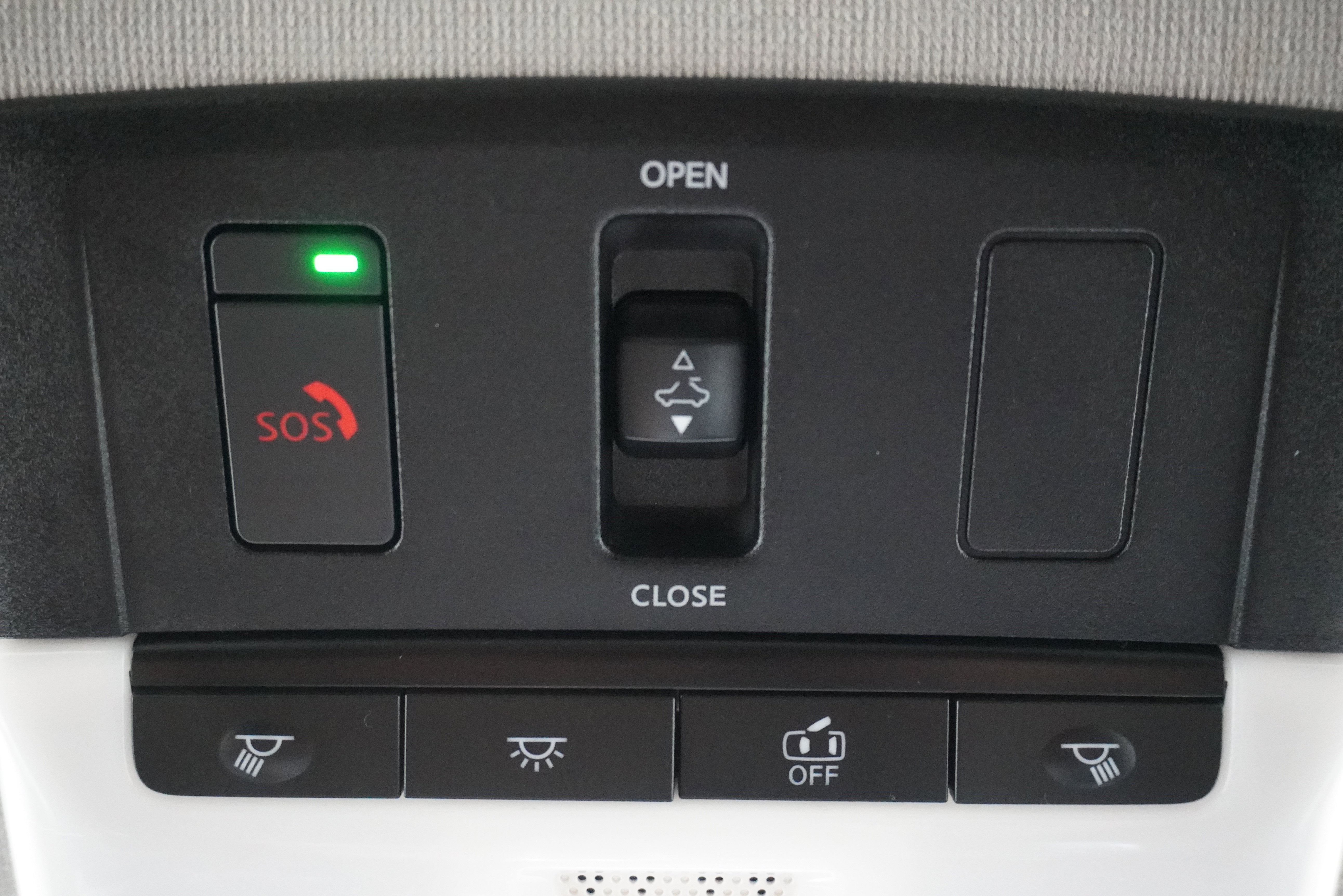 Used 2023 Nissan Sentra SR w/ SR Premium Package FWD image 22