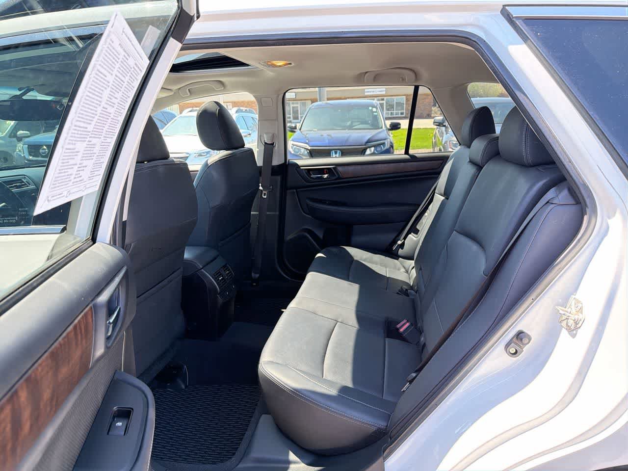 Used 2017 Subaru Outback 2.5i Limited AWD/4WD image 25