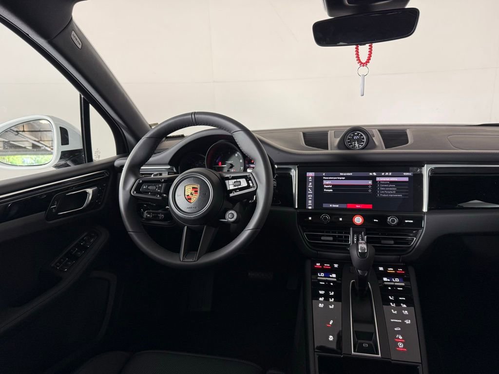 New 2025 Porsche Macan Turbo image 19