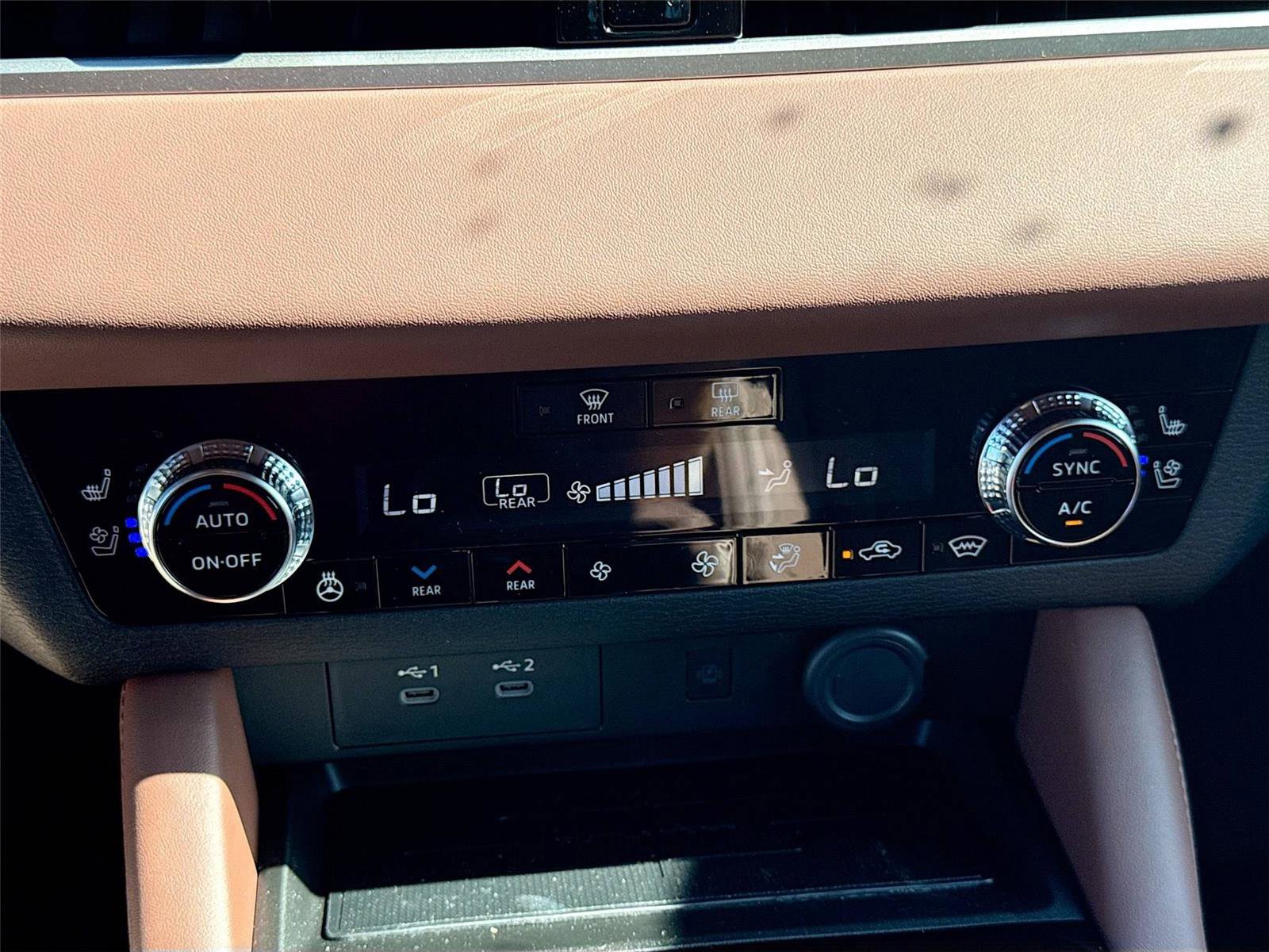 New 2025 Mitsubishi Outlander SEL image 16