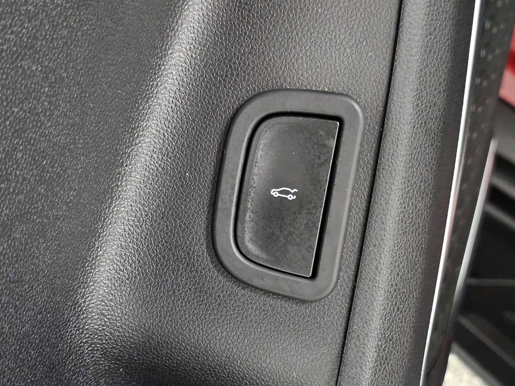 Used 2025 Buick Enclave Preferred w/ Power Package AWD/4WD image 34