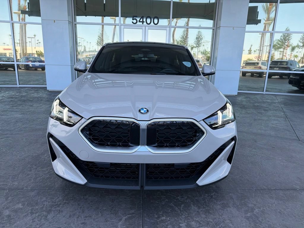 New 2026 BMW X2 xDrive28i w/ Technology Package AWD/4WD image 2
