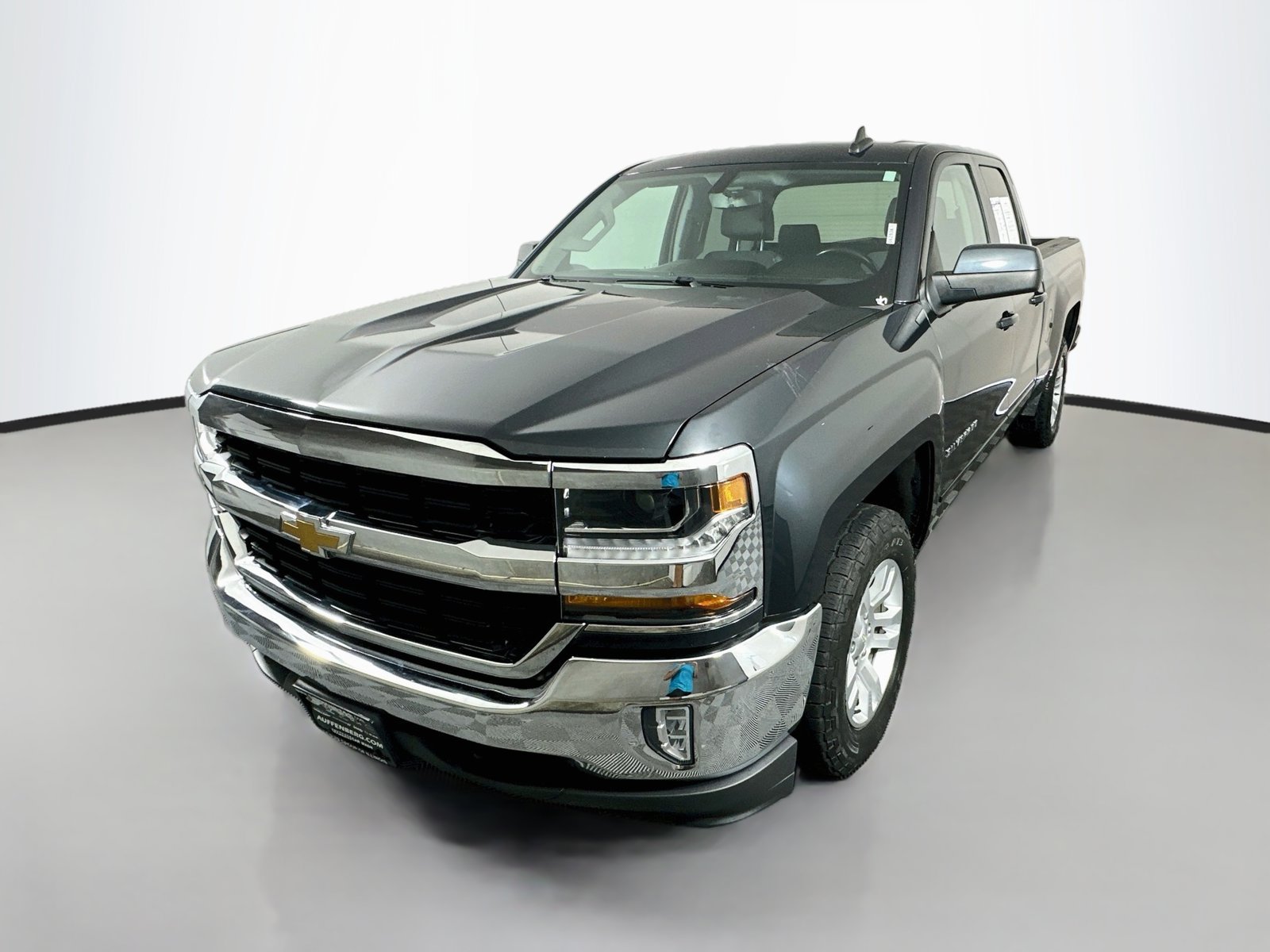 Used 2019 Chevrolet Silverado 1500 LT w/ All Star Edition AWD/4WD image 3