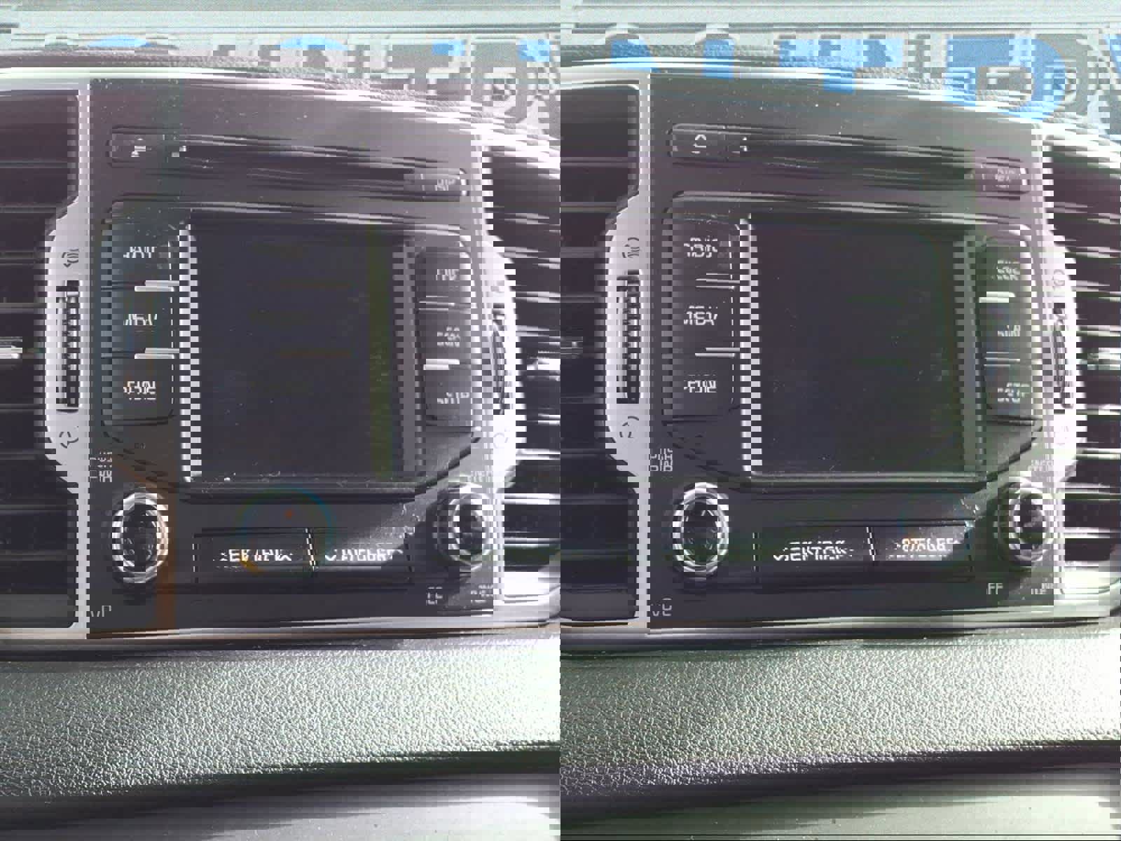 Used 2019 Kia Sportage LX image 13