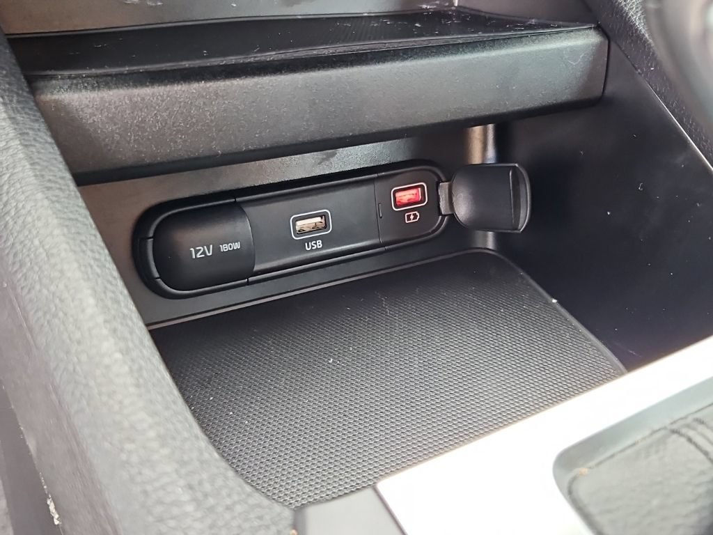 Used 2024 Kia Forte LXS w/ LXS Technology Package FWD image 16