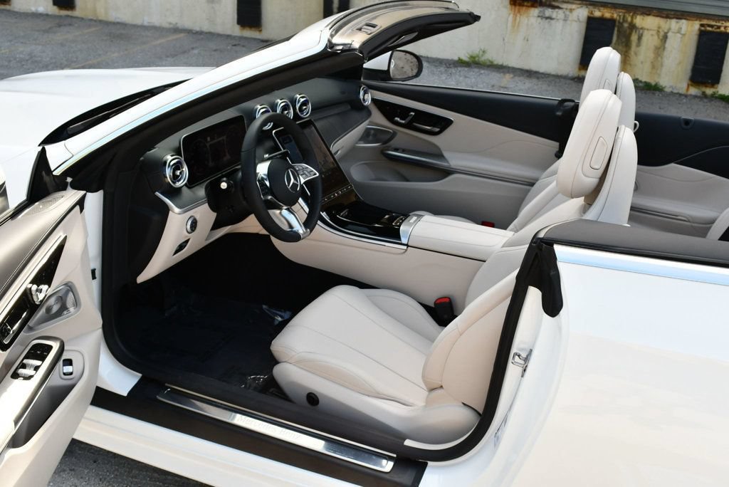 Used 2024 Mercedes-Benz CLE 300 4MATIC Cabriolet image 60