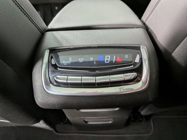 Certified 2025 Cadillac XT6 Luxury image 28