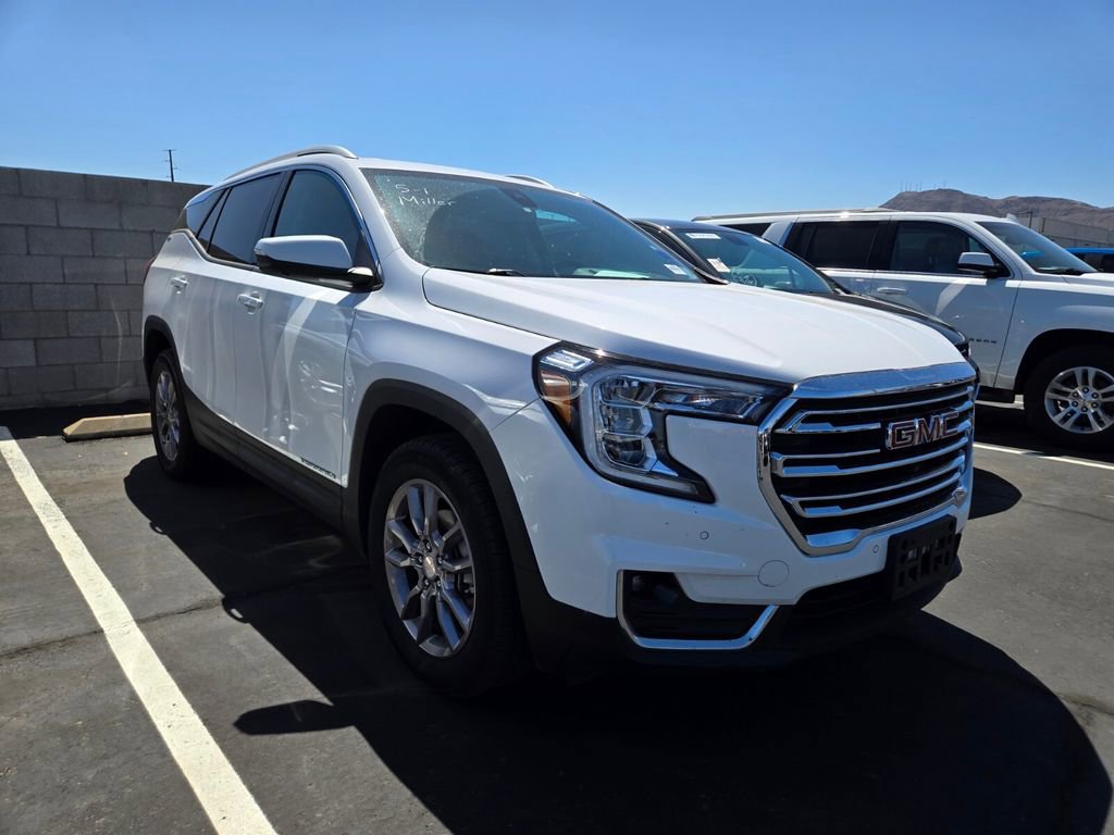 Used 2023 GMC Terrain SLT w/ Tech Package AWD/4WD image 1