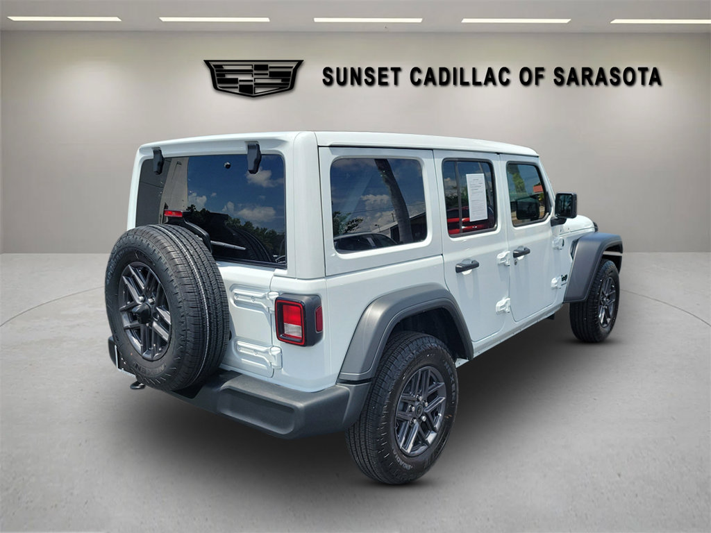 Used 2025 Jeep Wrangler Unlimited Sport AWD/4WD image 4