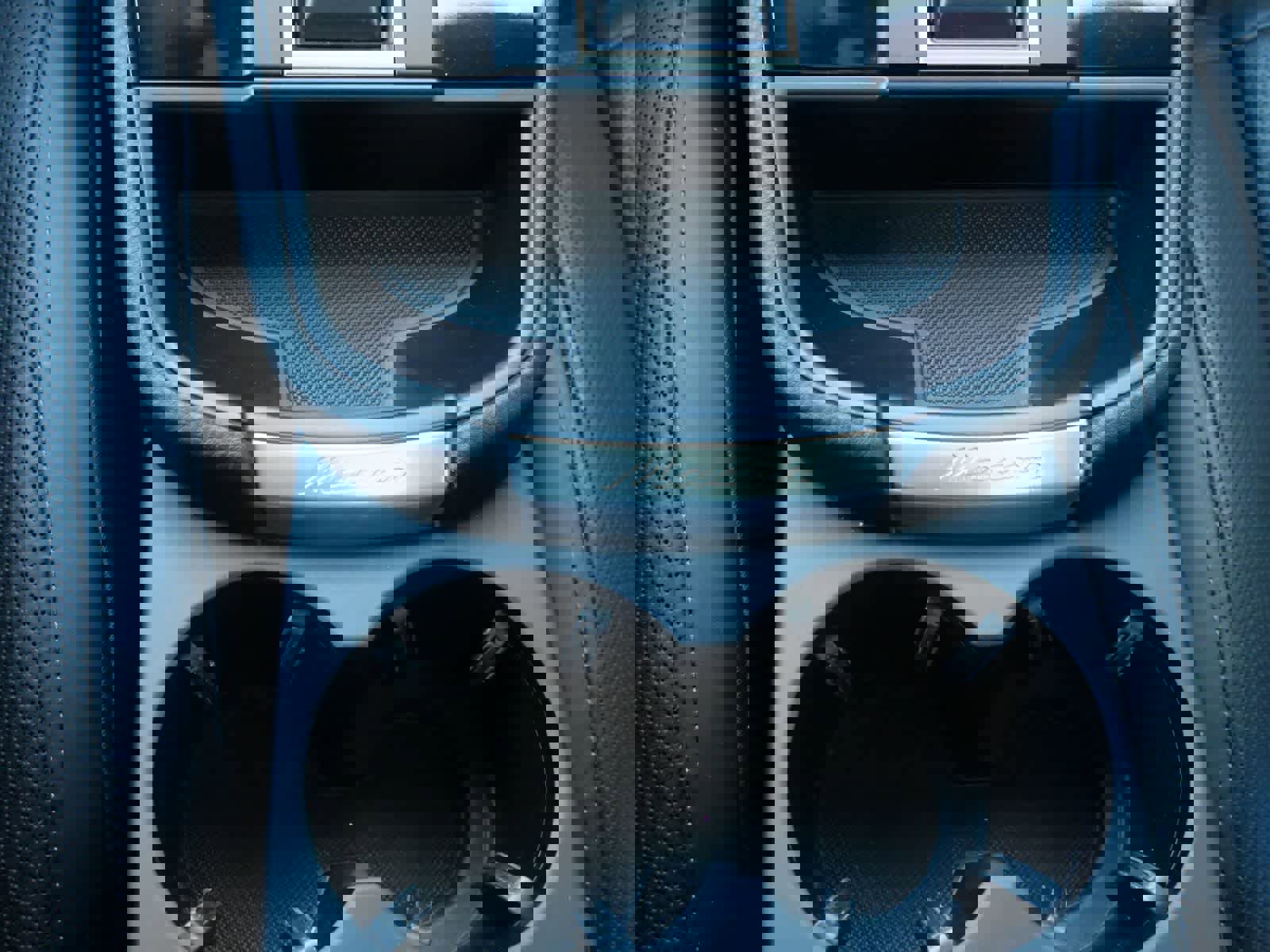 Certified 2023 Porsche Macan image 14