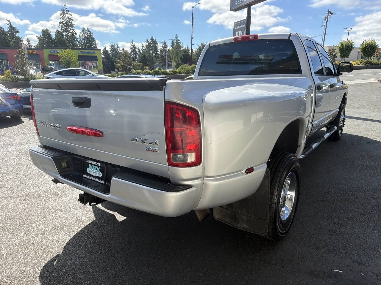 Used 2004 Dodge Ram 3500 Truck SLT w/ Sport Appearance Group AWD/4WD image 8