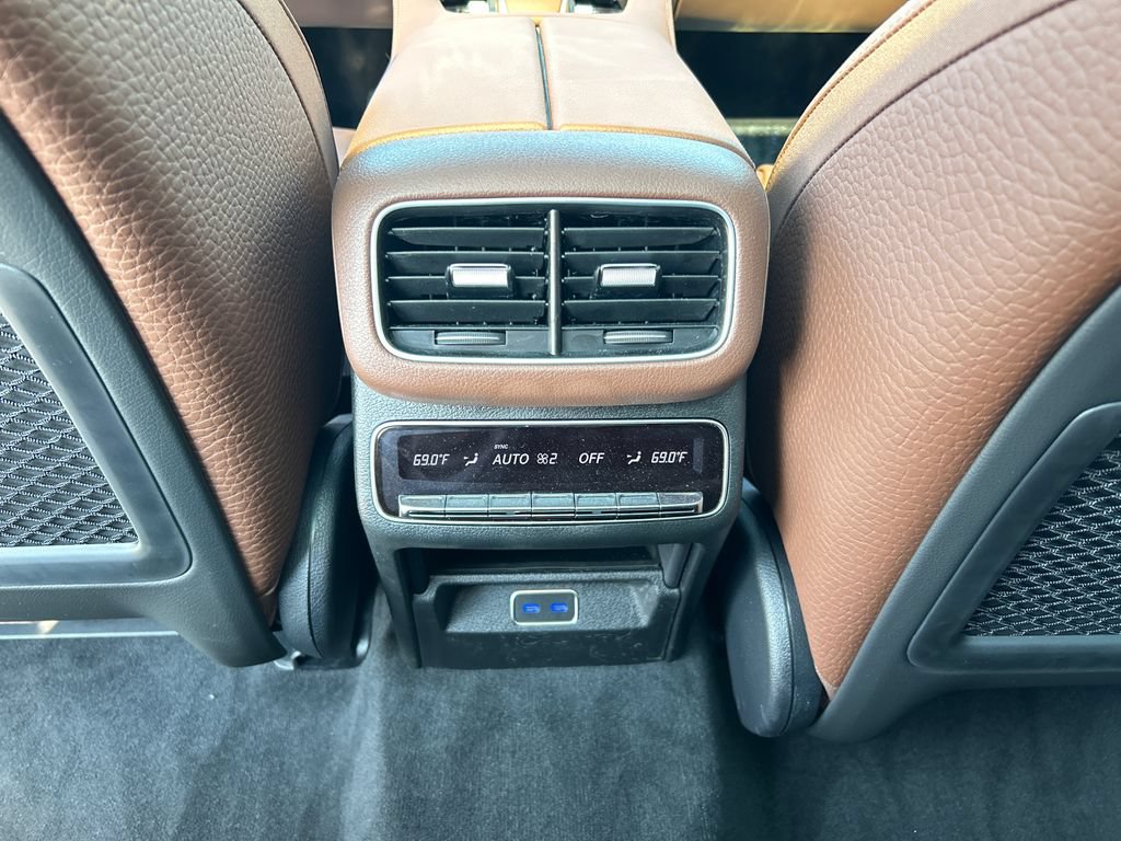 New 2026 Mercedes-Benz GLS 450 4MATIC image 28