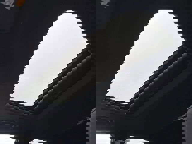 New 2026 Chevrolet Trax RS w/ Sunroof Package image 31