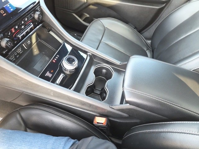 Used 2024 Jeep Grand Cherokee L Limited w/ Luxury Tech Group II image 31