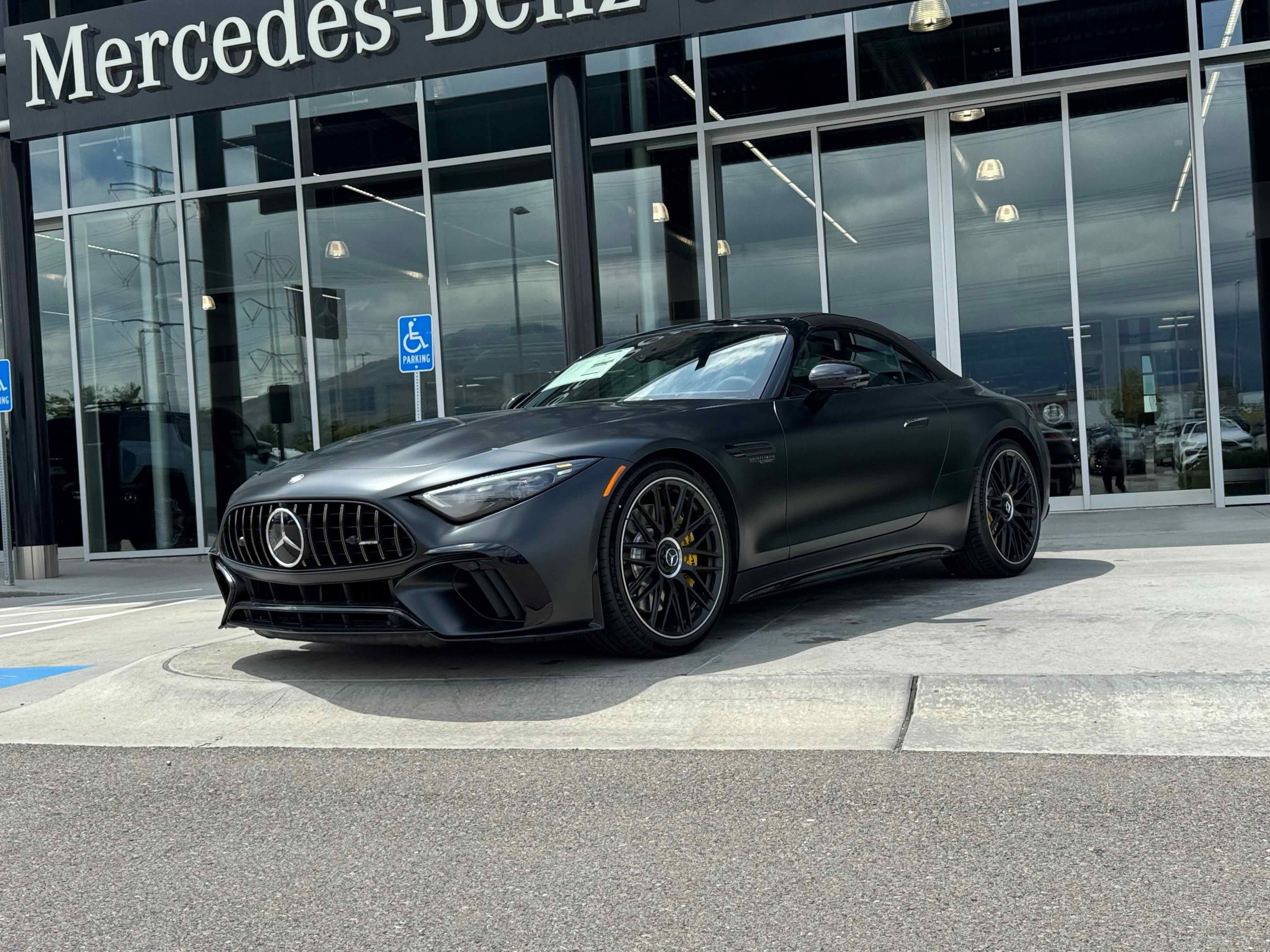 New 2025 Mercedes-Benz SL 63 AMG 4MATIC image 2