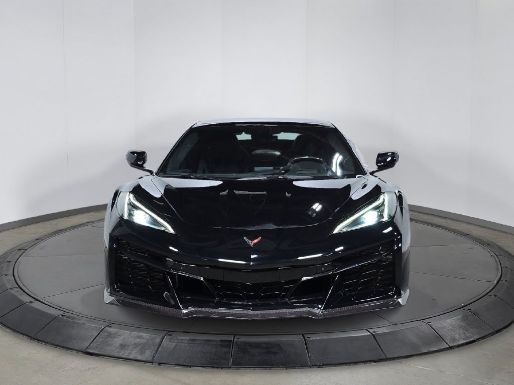 Used 2023 Chevrolet Corvette Z06 RWD image 10