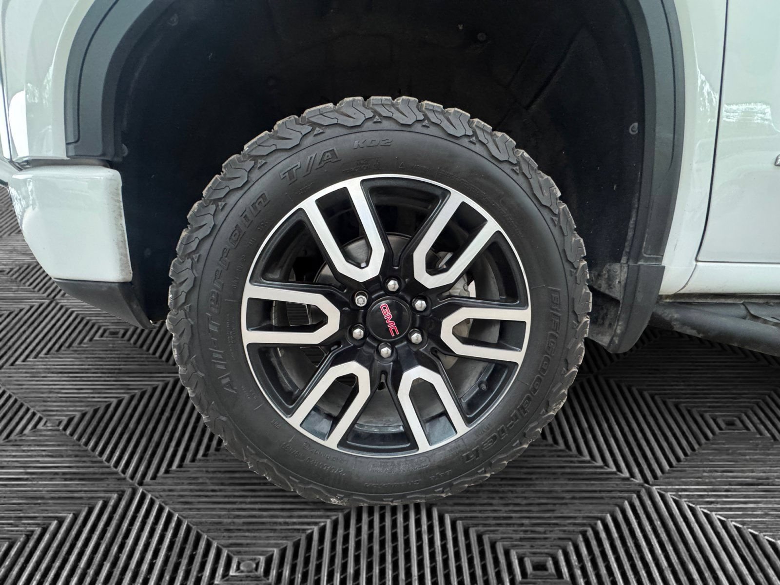 Used 2021 GMC Sierra 1500 AT4 AWD/4WD image 9