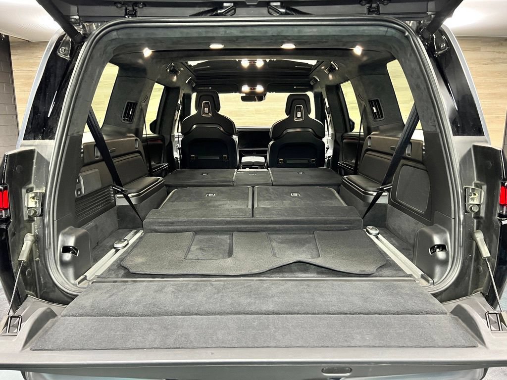 Used 2024 Rivian R1S Adventure AWD/4WD image 21