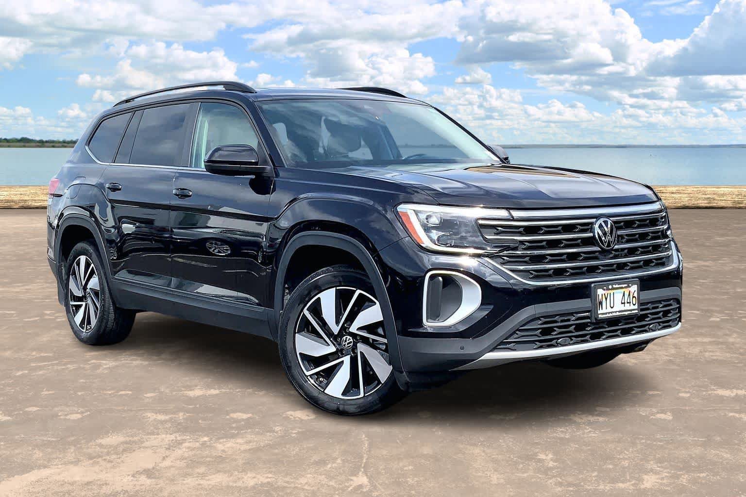 Used 2024 Volkswagen Atlas SE w/ Panoramic Sunroof Package FWD image 21