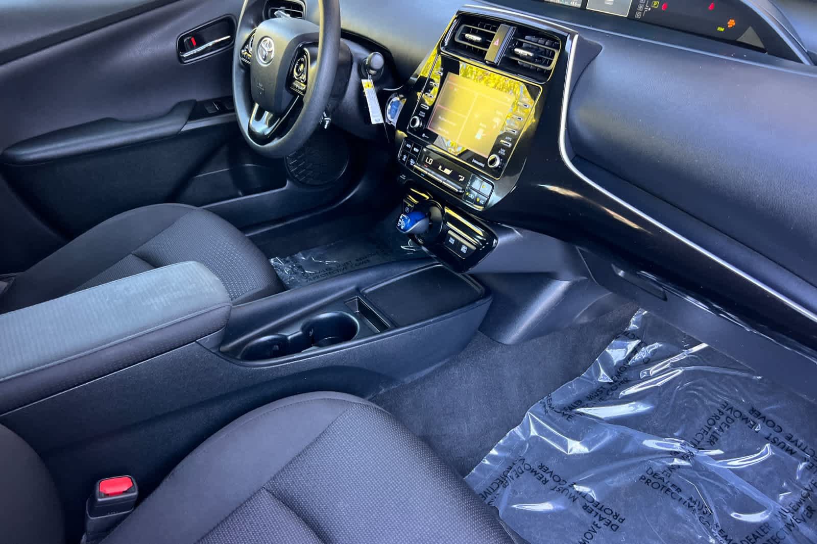 Used 2022 Toyota Prius LE FWD image 16