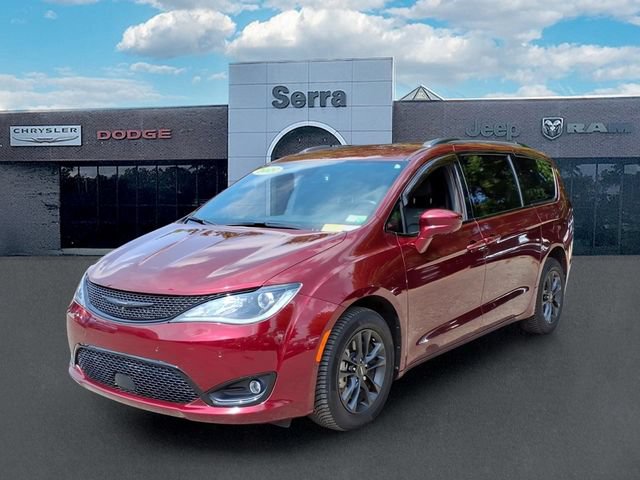 Used 2020 Chrysler Pacifica Touring-L w/ Advanced Safetytec Group AWD/4WD image 3