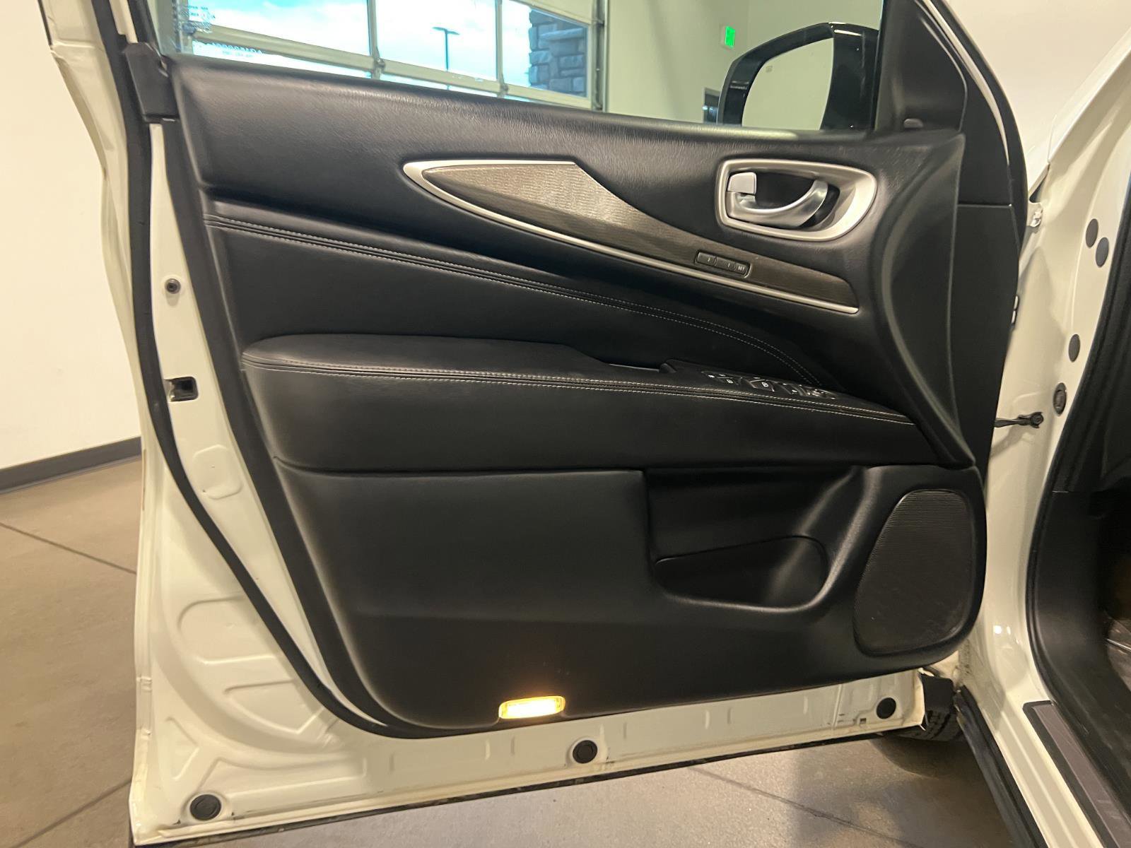 Used 2020 INFINITI QX60 Luxe AWD/4WD image 28