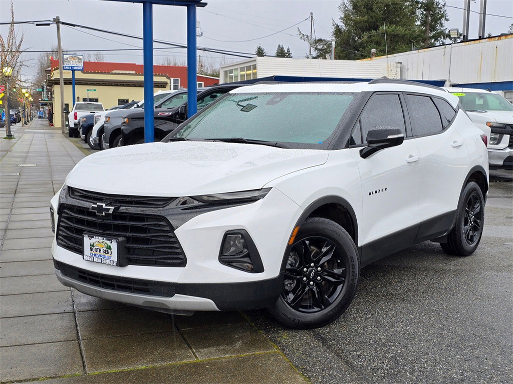 Used 2021 Chevrolet Blazer LT w/ Midnight/Sport Edition image 2