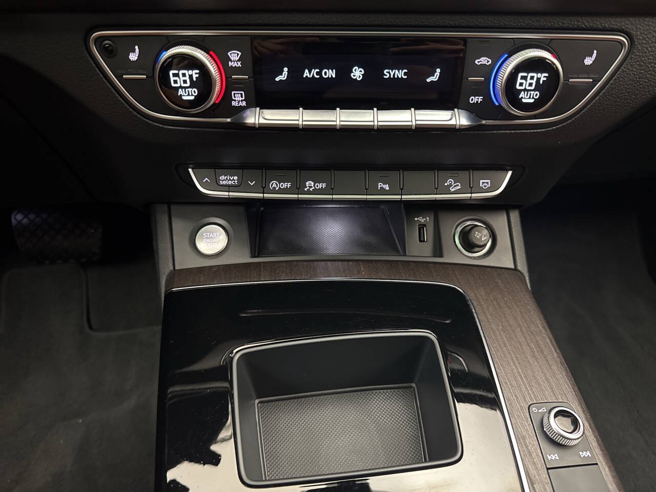 Used 2023 Audi Q5 2.0T Premium w/ Convenience Package AWD/4WD image 15