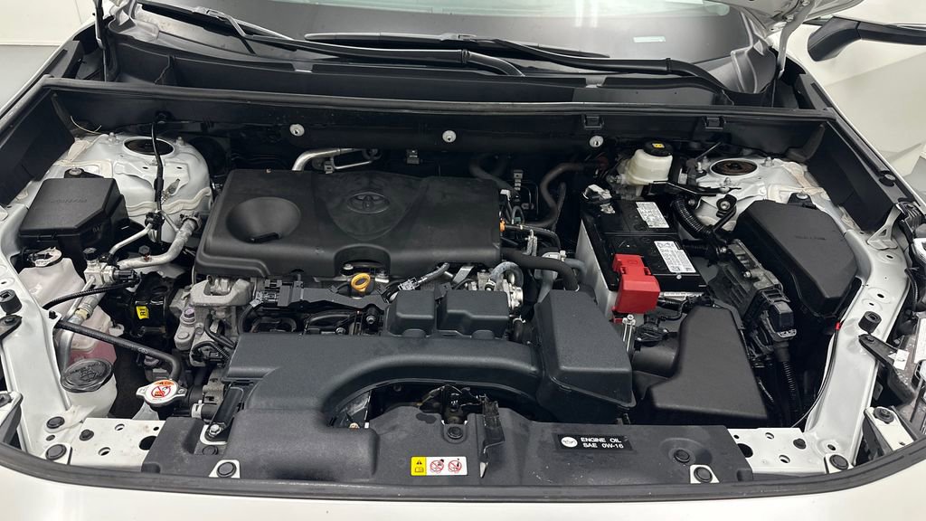 Used 2022 Toyota RAV4 XLE Premium AWD/4WD image 11