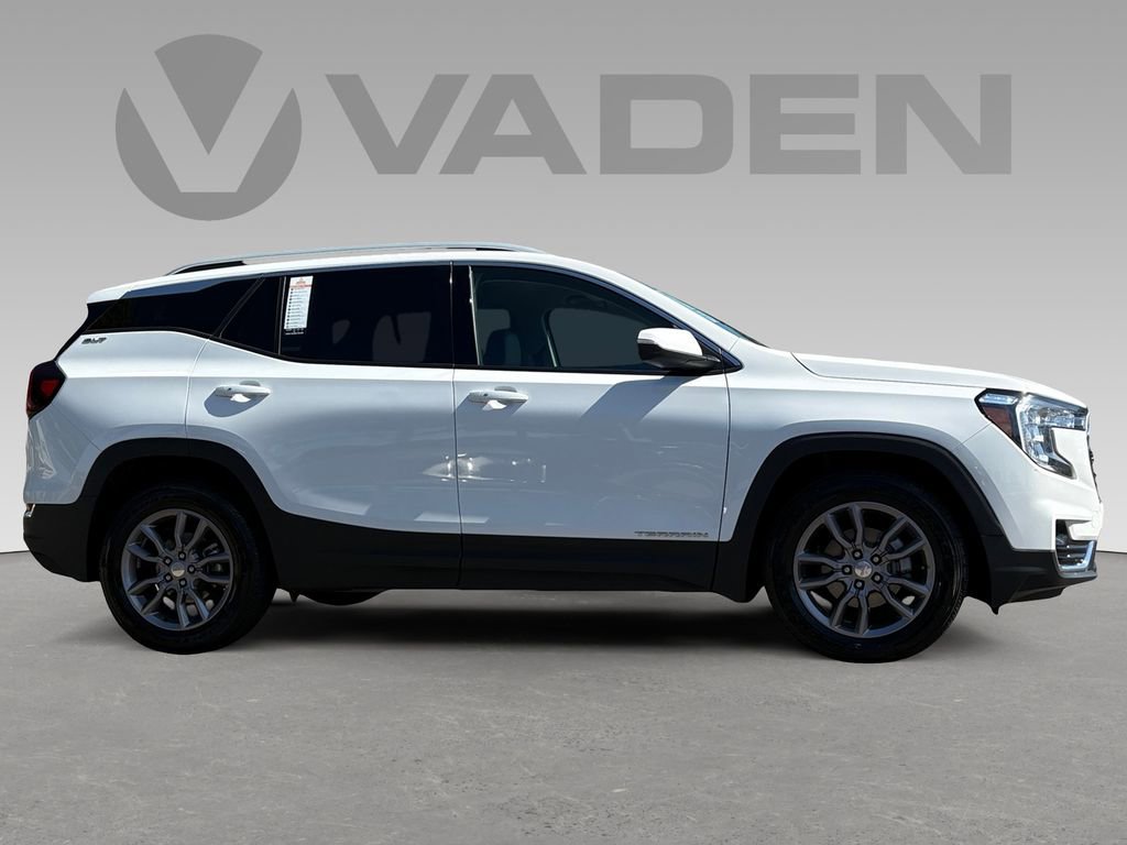 Used 2023 GMC Terrain SLT image 5