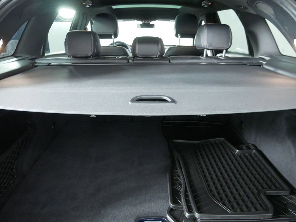 Used 2020 Mercedes-Benz GLC 300 4MATIC image 17