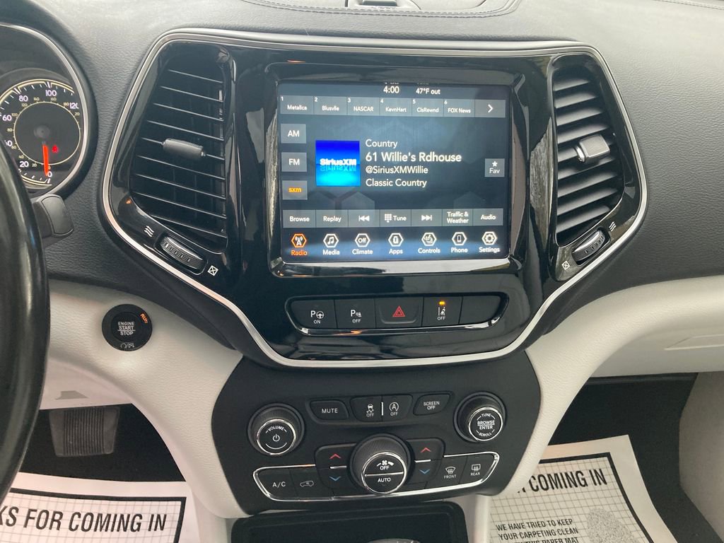 Used 2021 Jeep Cherokee Limited image 22