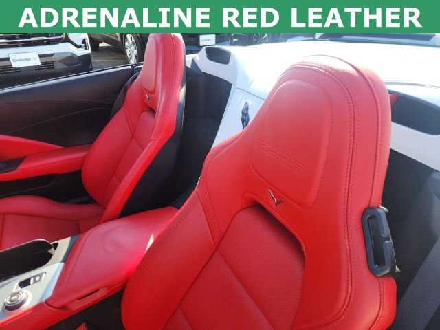 Used 2016 Chevrolet Corvette Z06 w/ 3LZ Preferred Equipment Group image 2