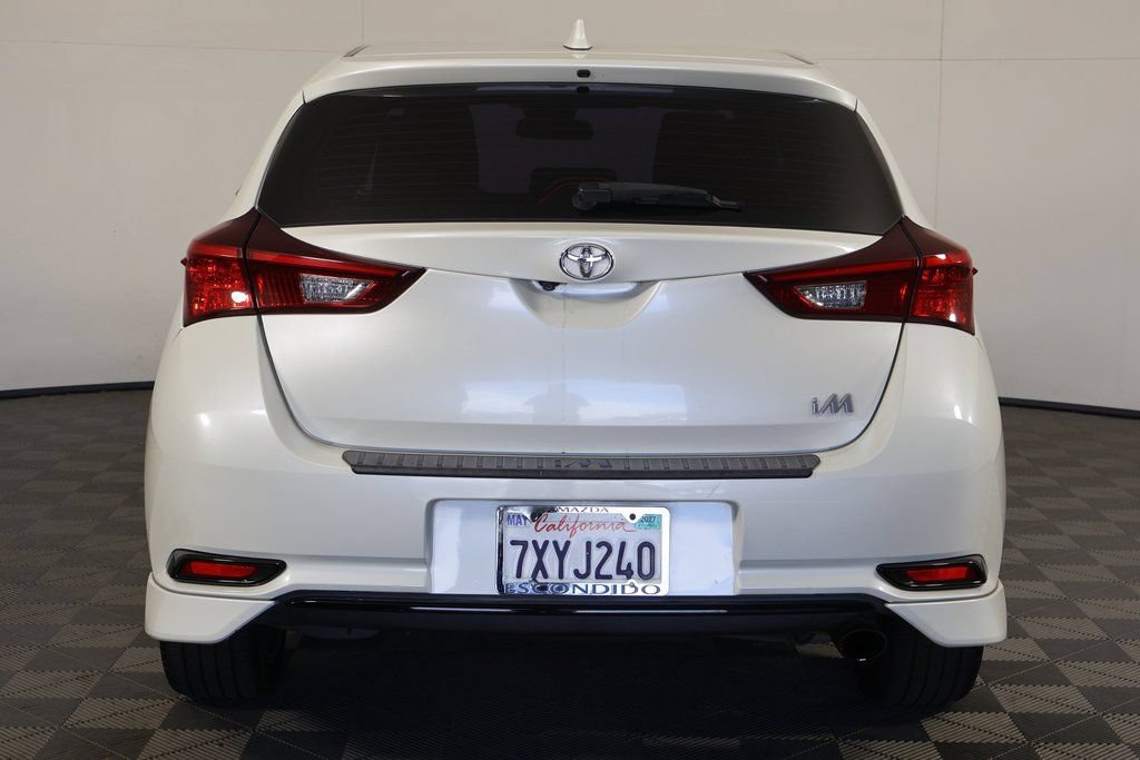 Used 2017 Toyota Corolla iM w/ Carpet Mat Package FWD image 5